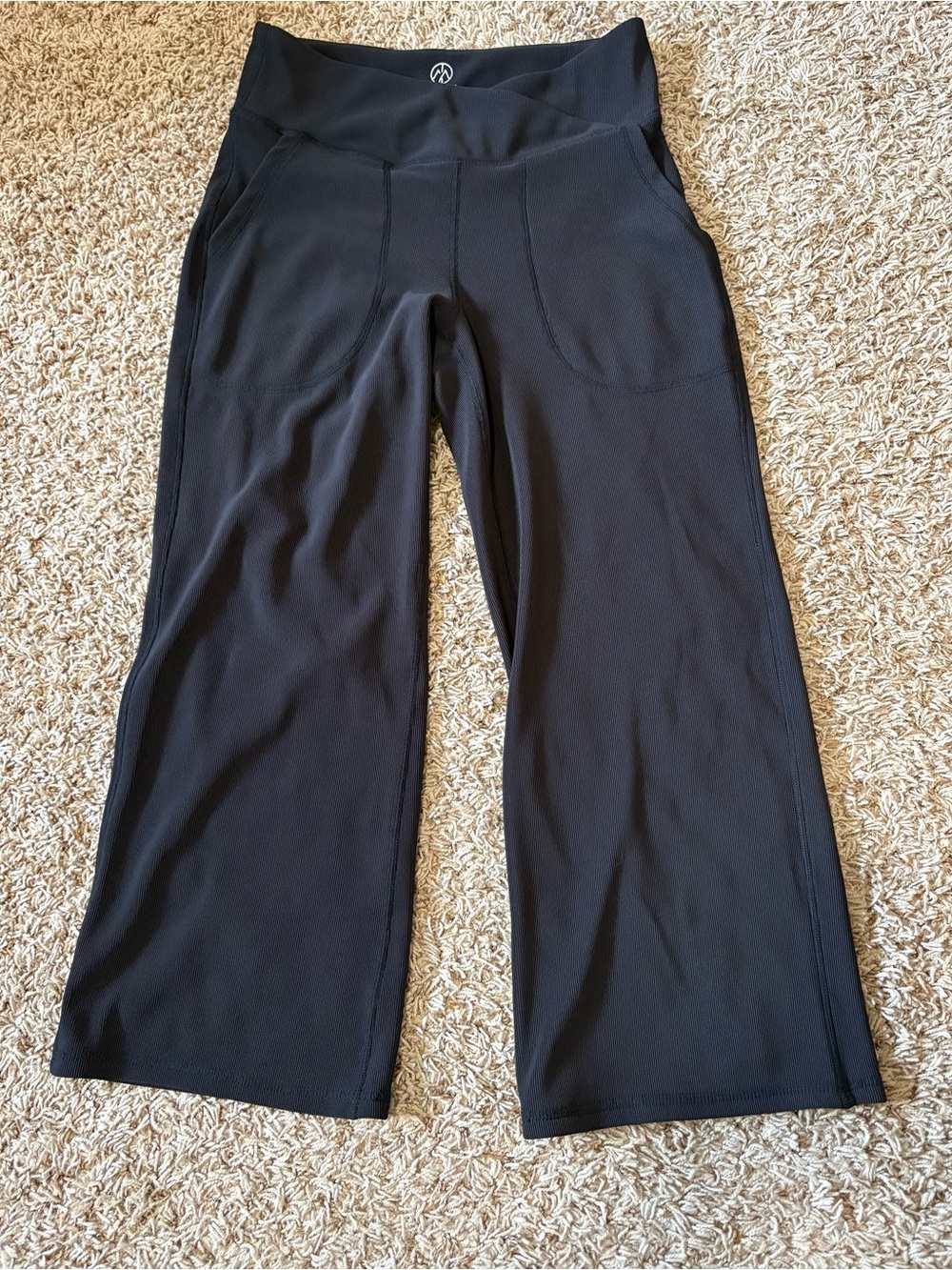 Move Theology Wide Leg Cropped Activewear ribbed pants women’s size Large